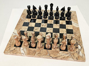 Шахматы Гром и гроза (розовая и чёрная яшма, 38 на 38 см)