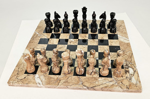 Шахматы Гром и гроза (розовая и чёрная яшма, 38 на 38 см)