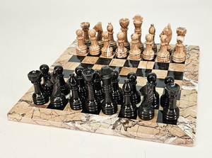 Шахматы Гром и гроза (розовая и чёрная яшма, 31 на 31 см)