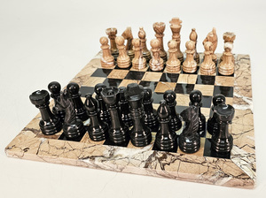 Шахматы Гром и гроза (розовая и чёрная яшма, 31 на 31 см)