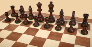 Шахматы Стаунтон №4 (махагон)