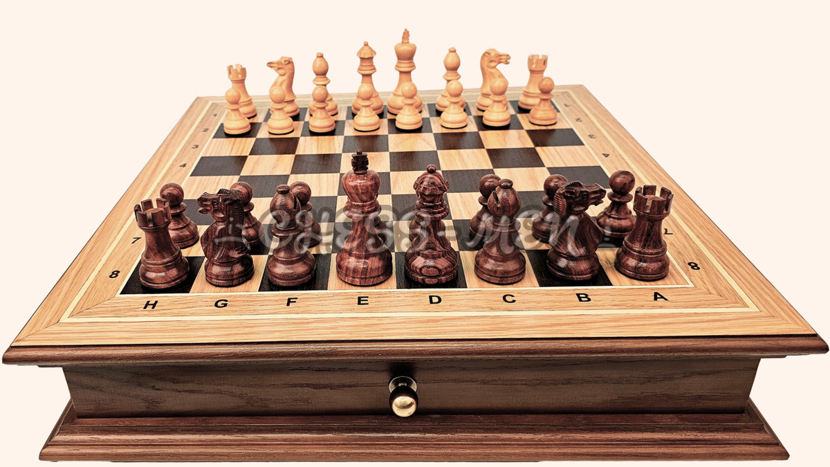 Стол шахматный Императорский (массив дуба, с ящиками для фигур)