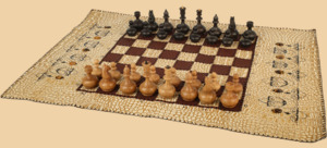 Шахматы Саванна (бежево-коричневое поле, натуральная кожа)