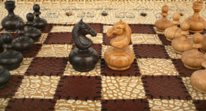 Шахматы Саванна (бежево-коричневое поле, натуральная кожа)