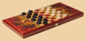 Шахматы, нарды, шашки Гонки на колесницах (средние)