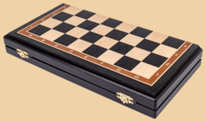 Шахматная доска складная Турнирная (морёный дуб и ясень, клетка 4,5 см)