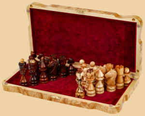 Шахматы Барокко (берёзовый кап, малые, 18,5 на 37 см)