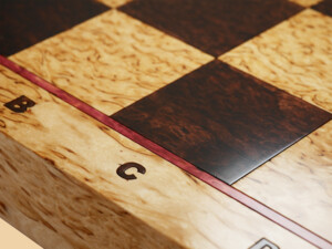 Шахматная доска складная Карельская берёза (клетка 4,5 см)