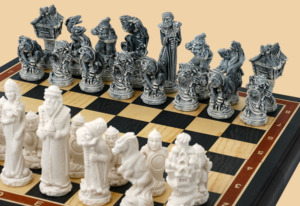 Шахматы Русские сказки (морёный дуб)