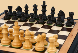 Шахматы Гефест №2 (корень ореха и карельской березы)