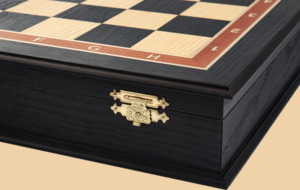 Шахматная доска в форме ларца Турнирная (морёный дуб и ясень, клетка 4,5 см)