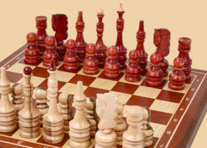 Шахматы Гамбит (доска махагон-ясень, клетка 4,5 см)