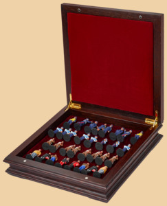 Шахматы Гаишники и нарушители (доска венге, размер клетки 2,7 см)