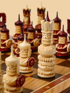 Шахматы Европа (доска из морёного дуба и ясеня, клетка 5 см)