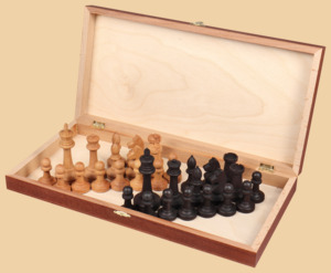 Шахматы Чемпион (средние)