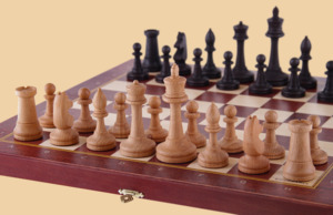 Шахматы Красное деерво (средние)