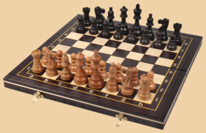 Шахматы Классические (средние, клетка 4 см)