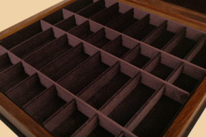 Шахматная доска в форме ларца Турнирная (дуб антик и ясень, клетка 4,5 см)