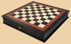 Шахматная доска в форме ларца Премиум (морёный дуб и ясень, ящики для фигур , клетка 4,5 см)