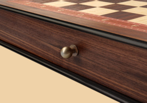 Шахматная доска в форме ларца Премиум (американский орех и ясень, ящики для фигур , клетка 4,5 см)