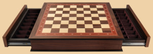 Шахматная доска в форме ларца Премиум (американский орех и ясень, ящики для фигур , клетка 4,5 см)