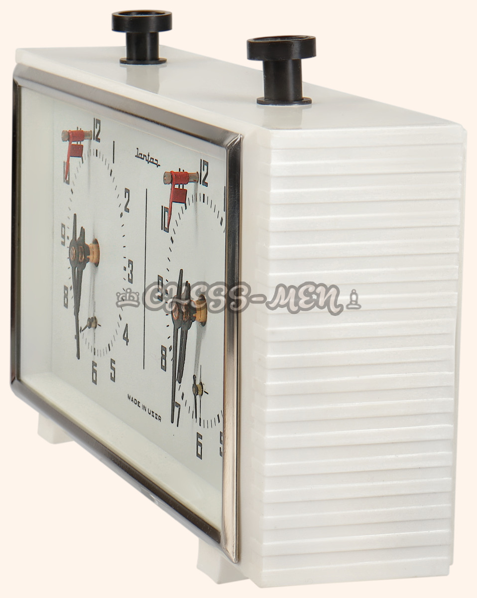 Шахматные часы Янтарь Новые (пластиковый корпус белого цвета, белый циферблат, произведены в 90-х годах)