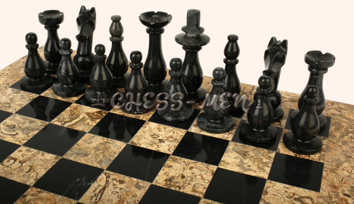 Шахматы Монарх Презент (чёрная яшма и ракушечник, 31 на 31 см)