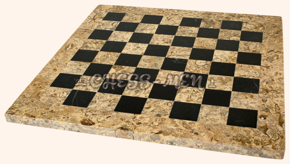 Шахматы Монарх Презент (чёрная яшма и ракушечник, 31 на 31 см)