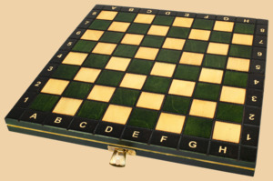 Шахматы Вояж (магнитные, зелёные)