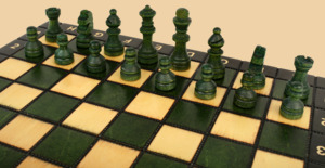 Шахматы Вояж (магнитные, зелёные)