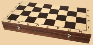 Шахматы Гроссмейстерские (чёрный цвет клеток, тонированная кромка, фигуры с утяжелителем)