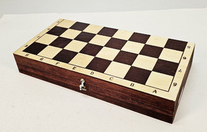 Шахматная доска складная Школьная (чёрные клетки, тонированная кромка)