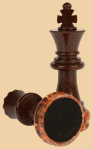 Шахматные фигуры Дебют коричневые (с медной поталью и блёстками, полимер)