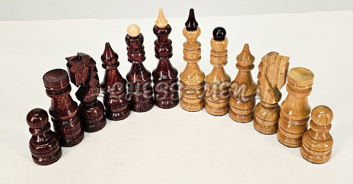 Шахматные фигуры Леонардо (дуб)