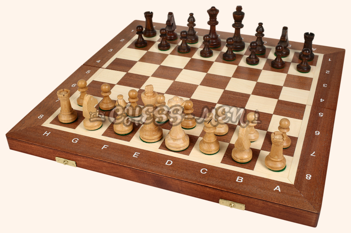 Шахматы Стаунтон №4 (махагон)